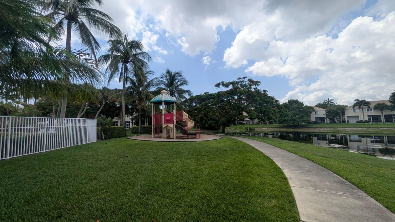 4715 Palmbrooke Circle, West Palm Beach, FL 33417 Photo