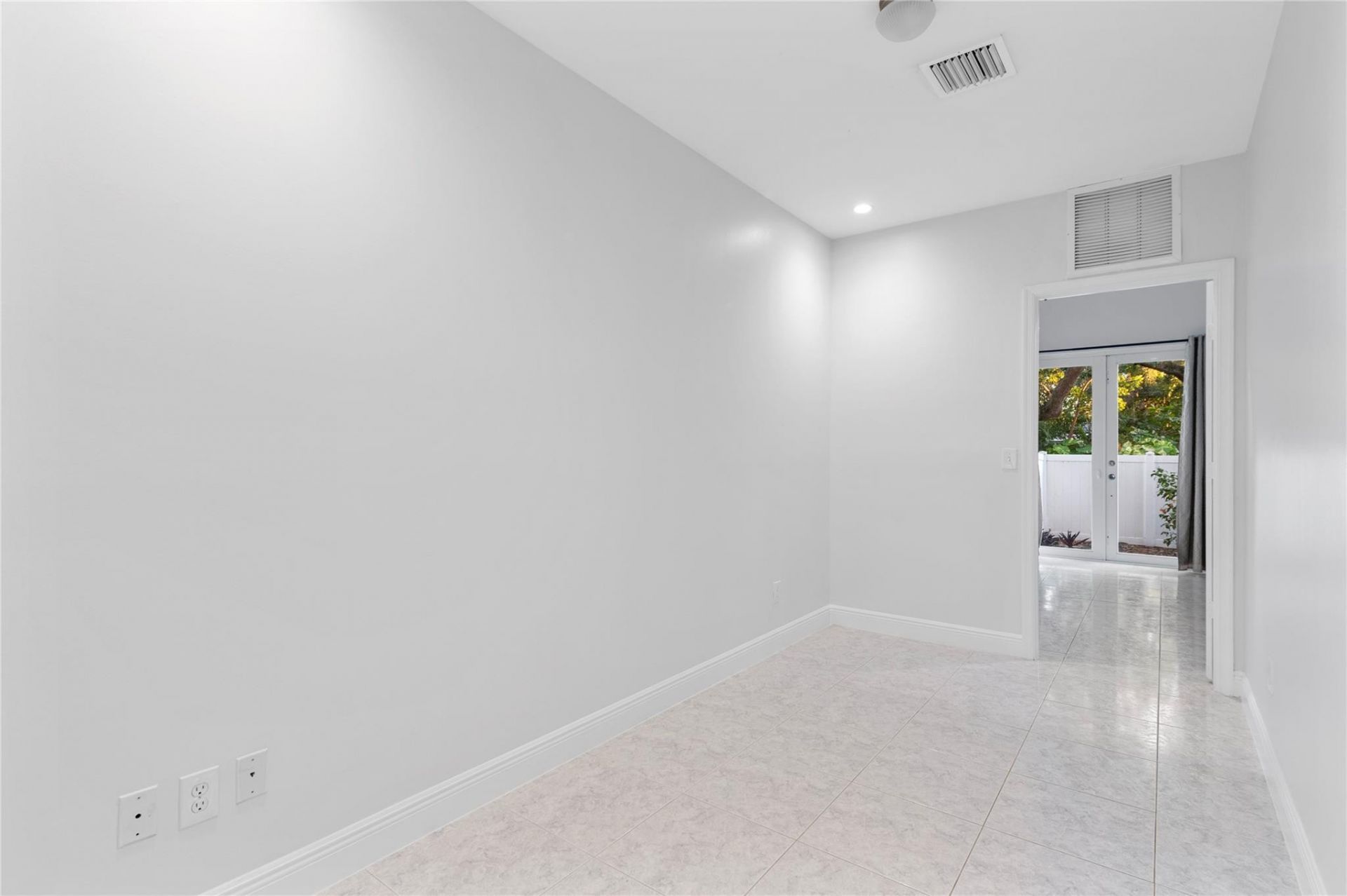 316 SW 16th Street, Unit B, Fort Lauderdale, FL 33315 Photo