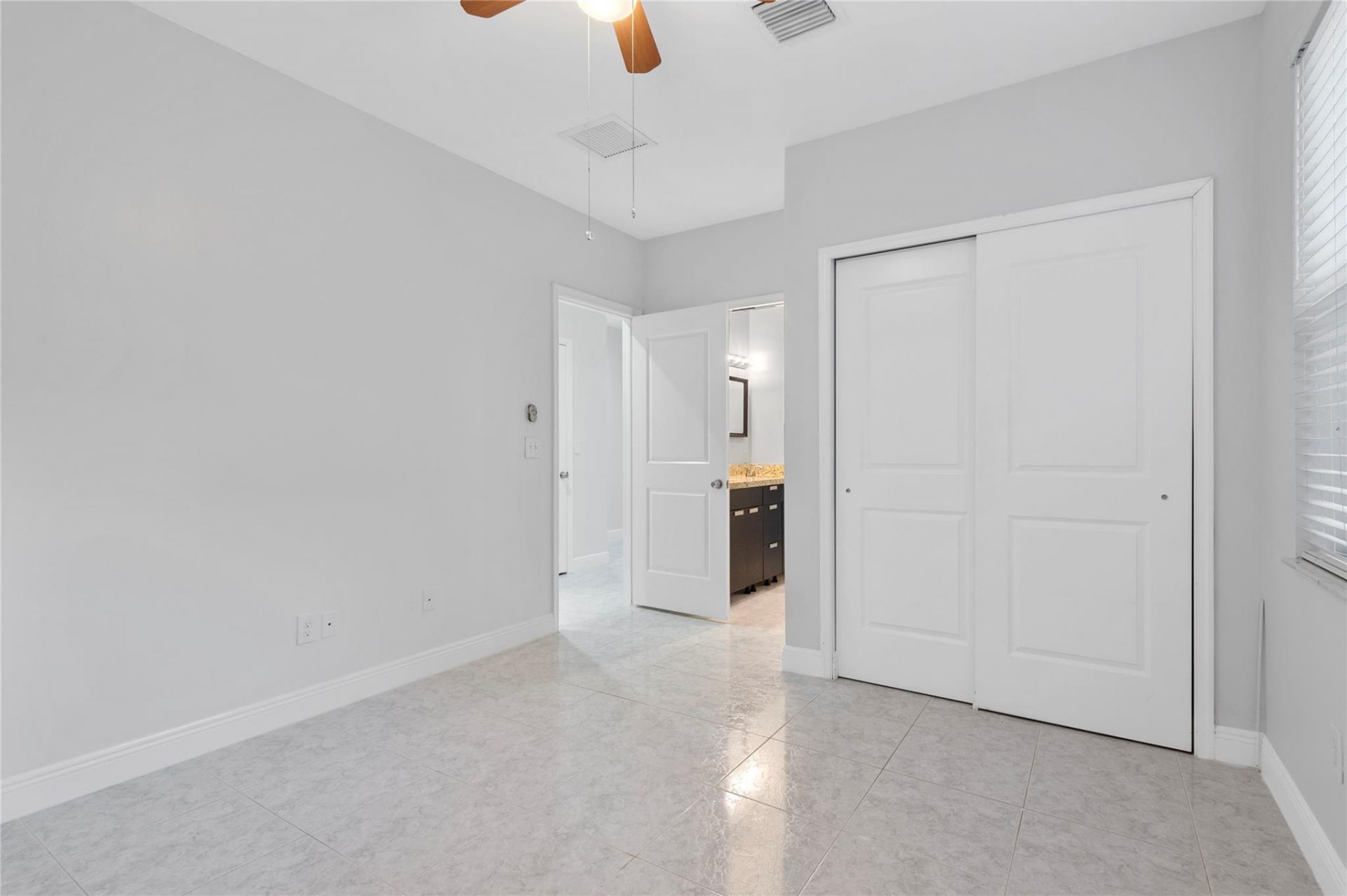316 SW 16th Street, Unit B, Fort Lauderdale, FL 33315 Photo