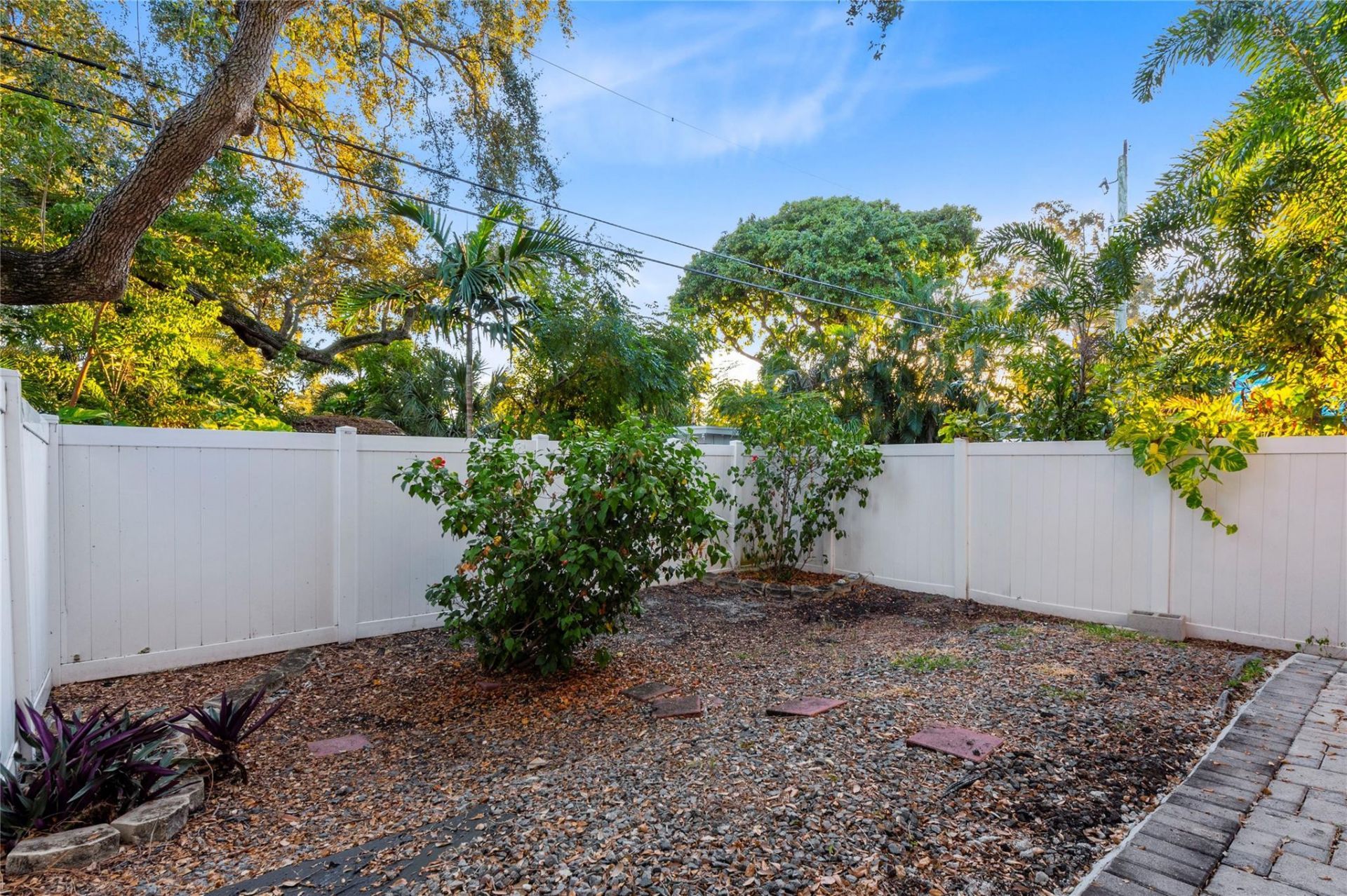316 SW 16th Street, Unit B, Fort Lauderdale, FL 33315 Photo