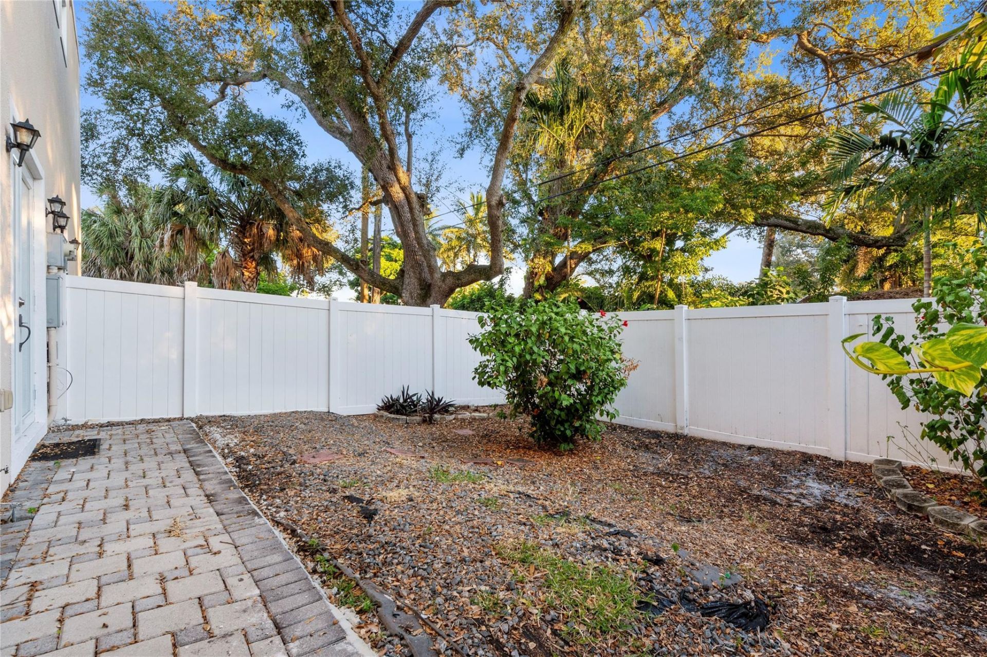 316 SW 16th Street, Unit B, Fort Lauderdale, FL 33315 Photo