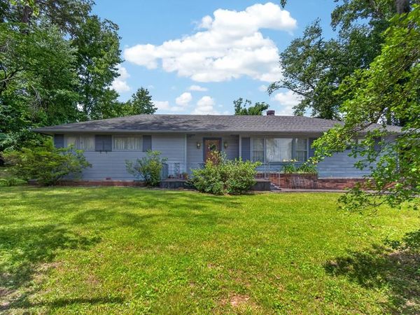 120 Pineview Dr, Albany, KY 42602