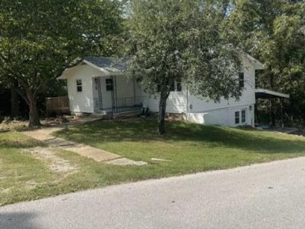 183 Allaman Drive , Forsyth, MO 65653