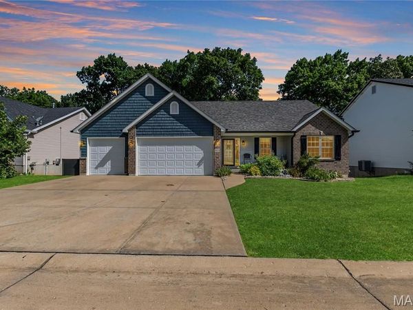 1823 Iron Mountain Dr Drive, Festus, MO 63028