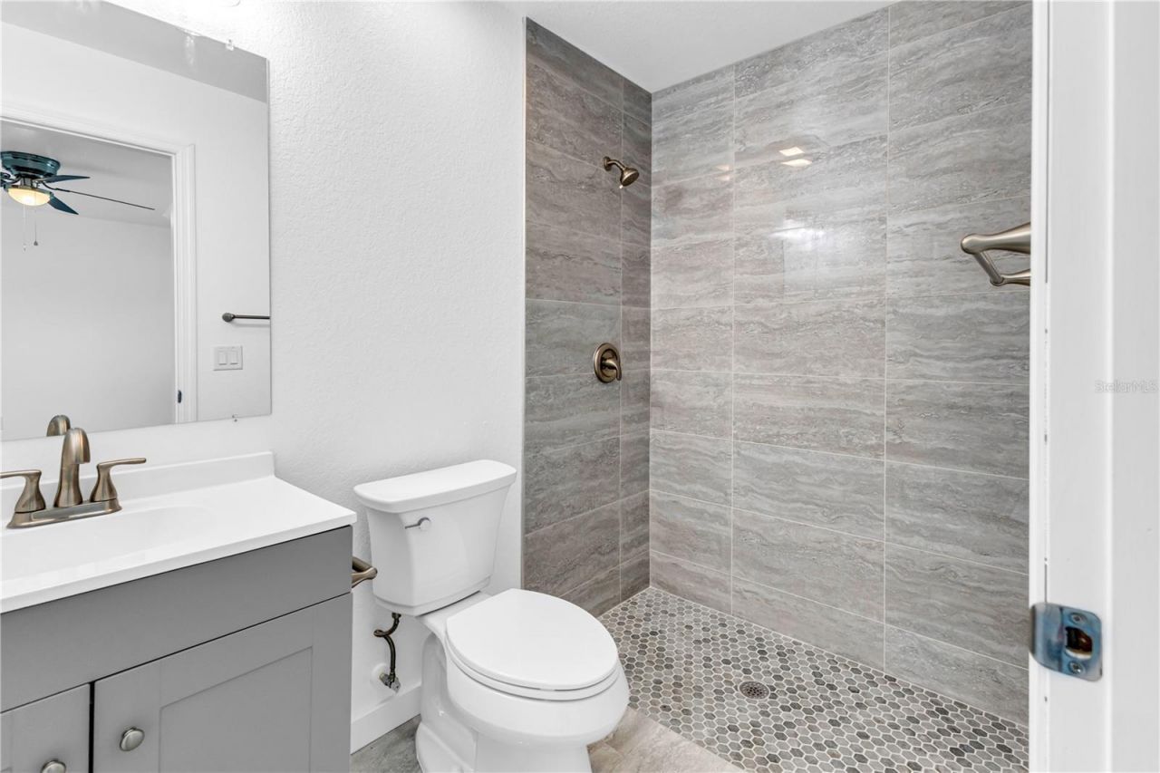 5310 22nd Street Court E, Bradenton, FL 34203 Photo