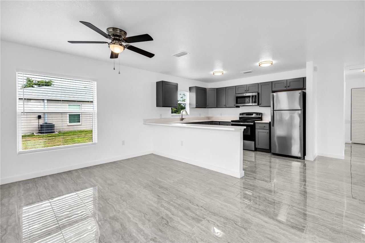 5310 22nd Street Court E, Bradenton, FL 34203 Photo