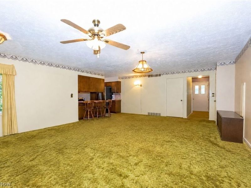 9679 E Easton Road , Rittman, OH 44270 Photo 4