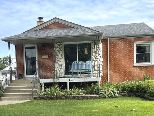4616 W 97th Place , Oak Lawn, IL 60453