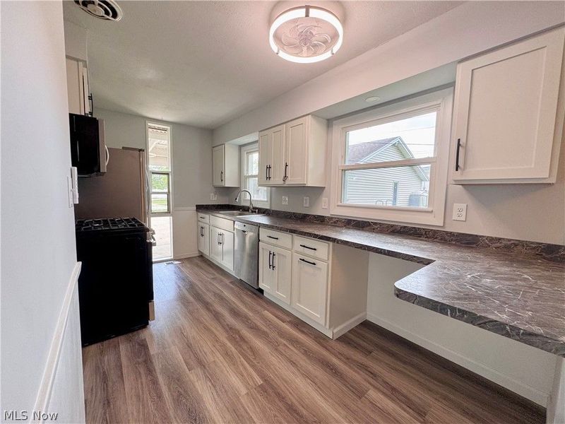 1723 Lander Road, Mayfield Heights, OH 44124 Photo 13