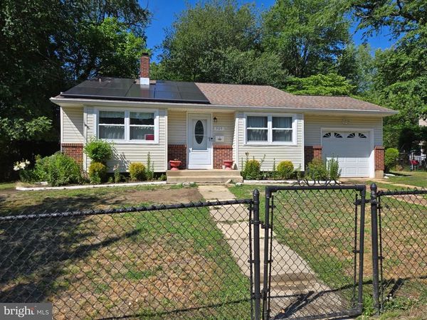 909 BENTLEY ROAD, LINDENWOLD BORO, NJ 08021