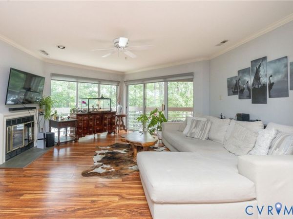 222 Water Pointe Court , Chesterfield, VA 23112