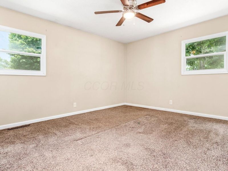 525 W Shields Street, Newark, OH 43055 Photo 16