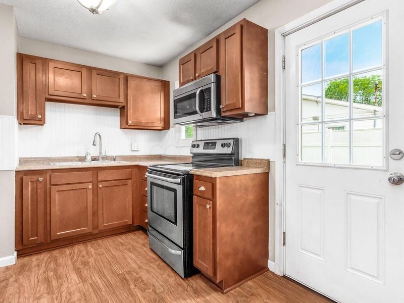 525 W Shields Street, Newark, OH 43055 Photo 4