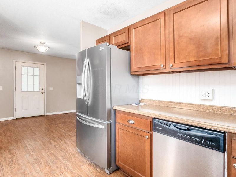 525 W Shields Street, Newark, OH 43055 Photo 6
