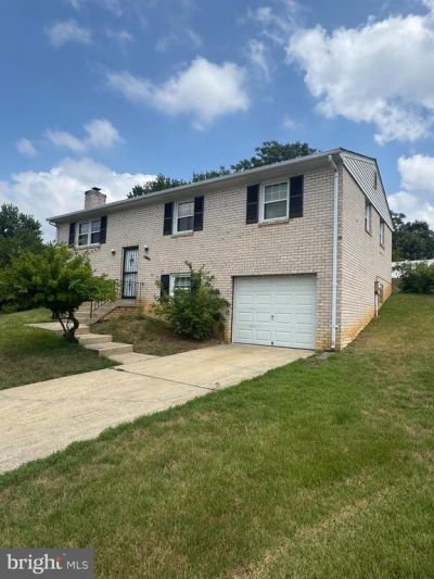 5204 LARWIN COURT, TEMPLE HILLS, MD 20748