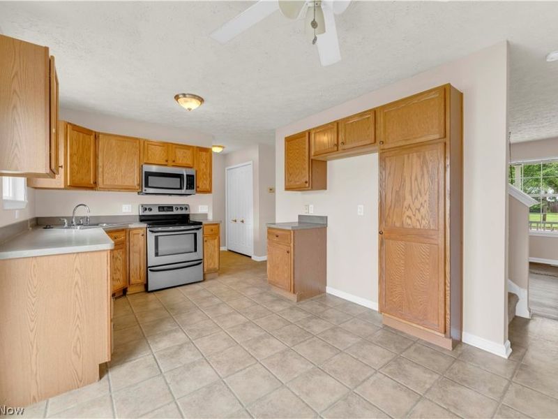 1218 W 24th Street, Lorain, OH 44052 Photo 6