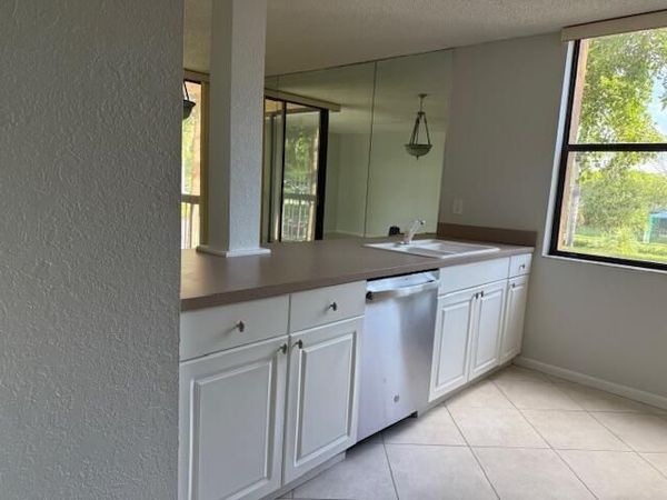 500 Egret Circle, Unit 8211, Delray Beach, FL 33444