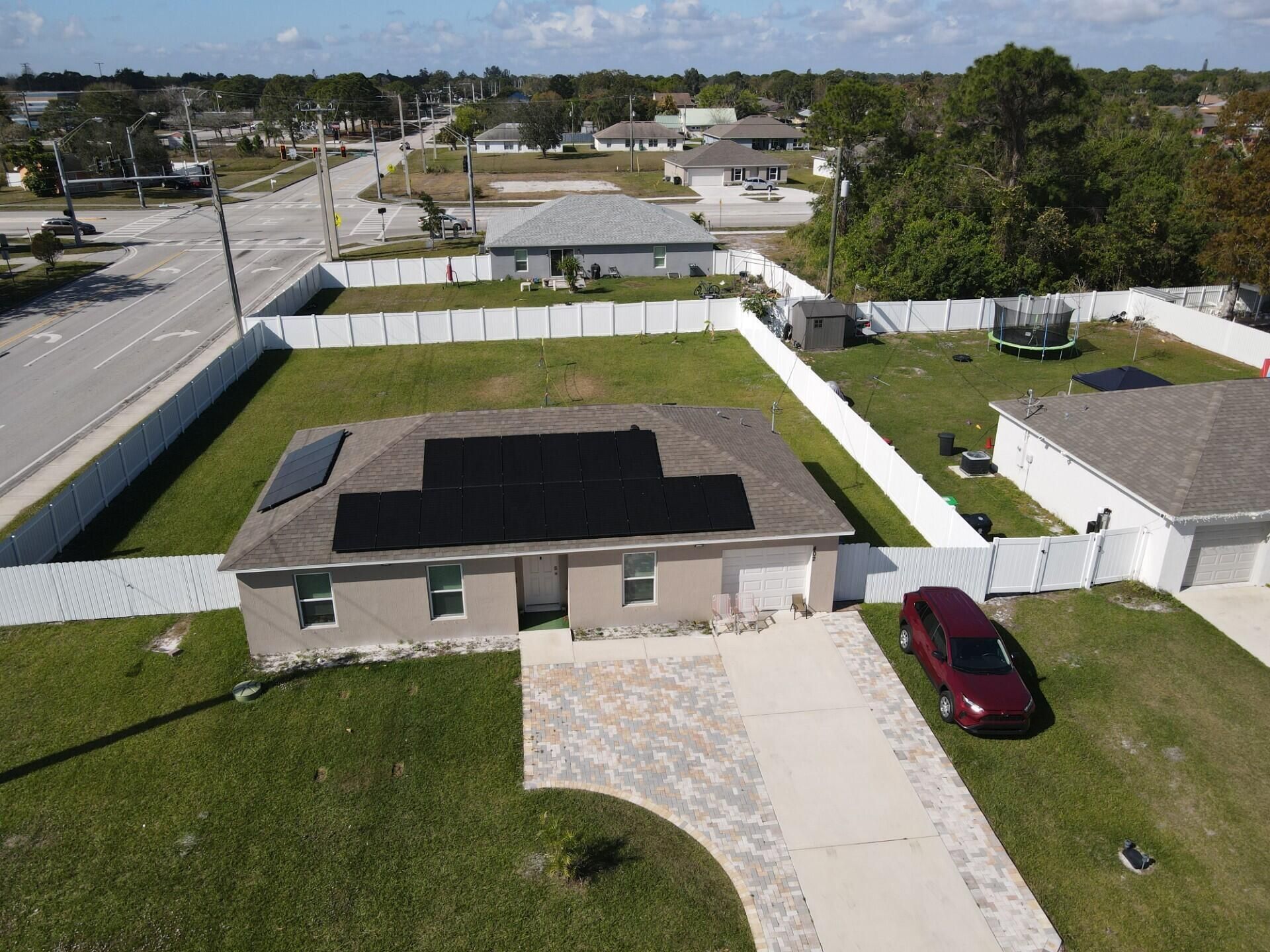 402 NE Mainsail Street, Port Saint Lucie, FL 34983 Photo