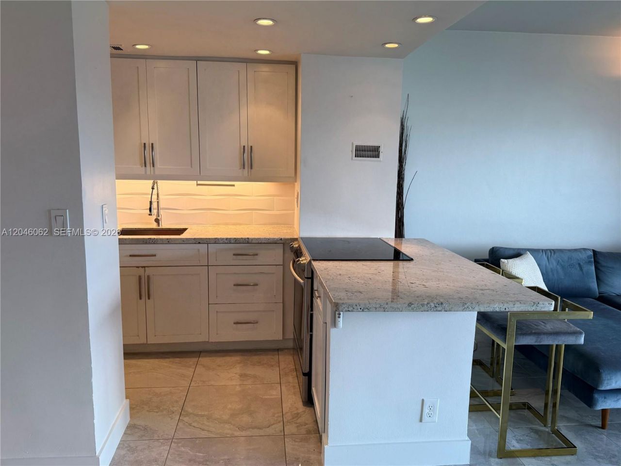 880 NE 69th St , Unit 5Q, Miami, FL 33138 Photo