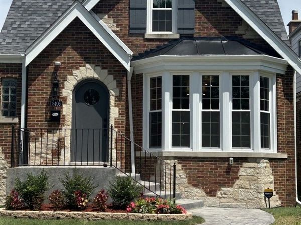 8405 S Indiana Avenue , Chicago, IL 60619