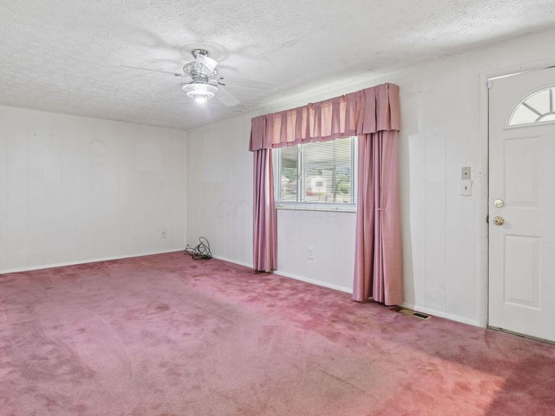 2570 Niantic Drive, Columbus, OH 43224 Photo 14