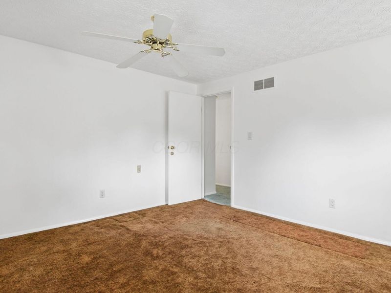2570 Niantic Drive, Columbus, OH 43224 Photo 22