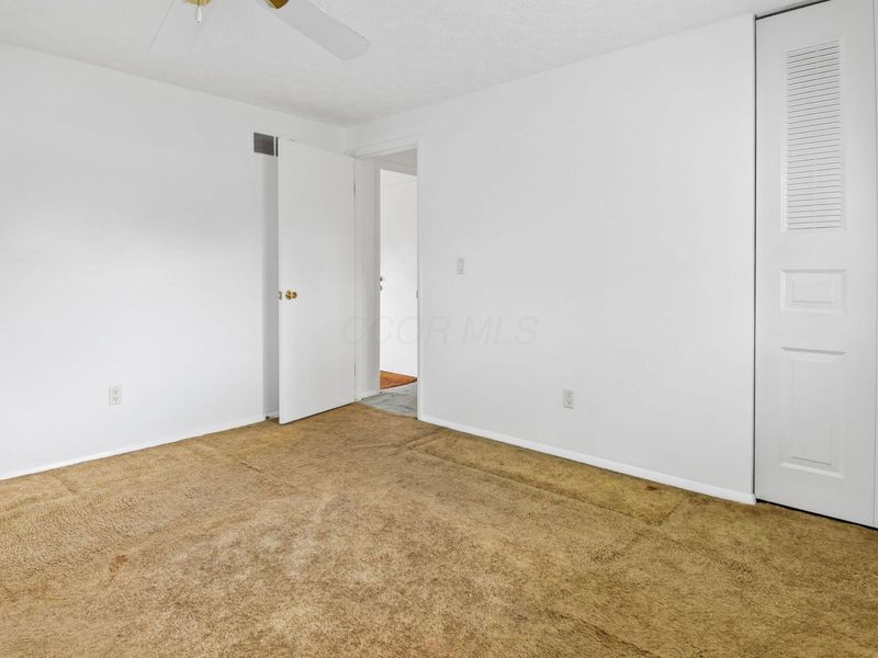 2570 Niantic Drive, Columbus, OH 43224 Photo 24