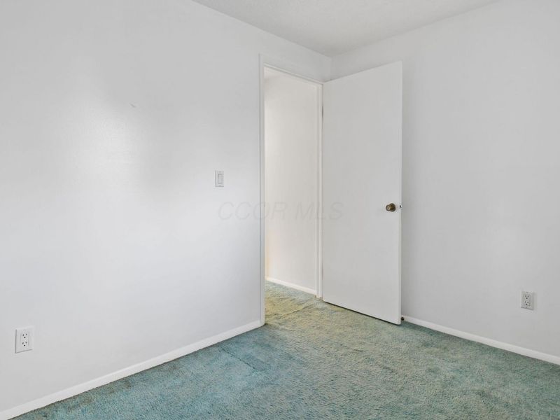 2570 Niantic Drive, Columbus, OH 43224 Photo 26