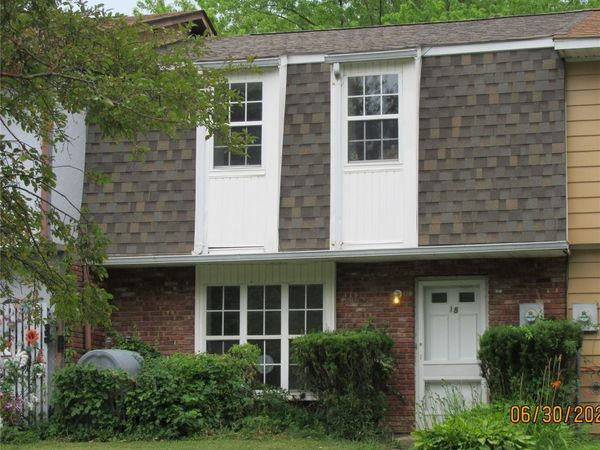 18 Black Stallion Court , Middletown, NY 10940