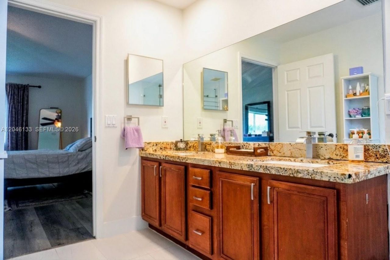 16850 Crestview Ln , Weston, FL 33326 Photo