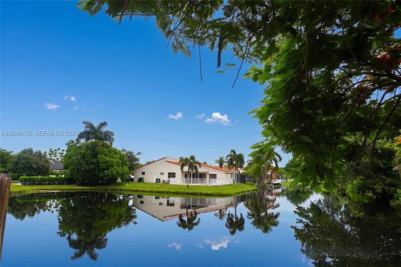 16850 Crestview Ln , Weston, FL 33326 Photo