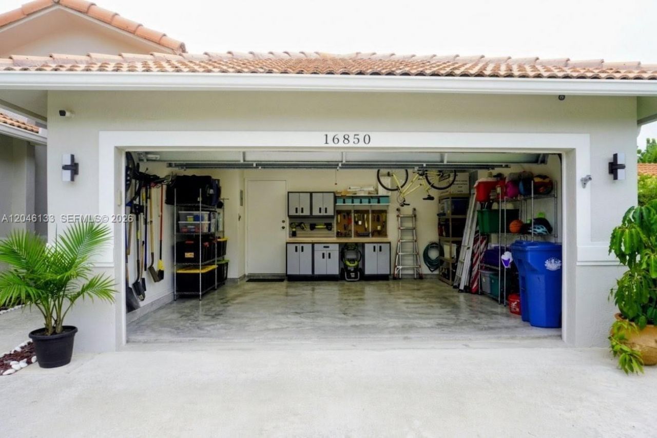 16850 Crestview Ln , Weston, FL 33326 Photo