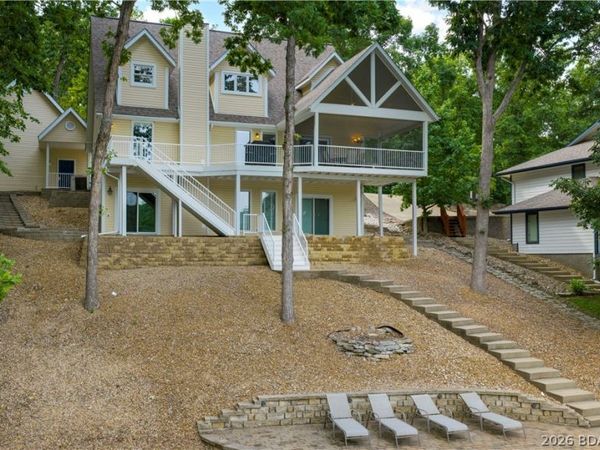 1285 Imperial Point Drive, Lake Ozark, MO 65049