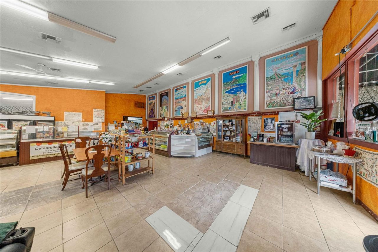 1412 N Magnolia Avenue, Ocala, FL 34475 Photo