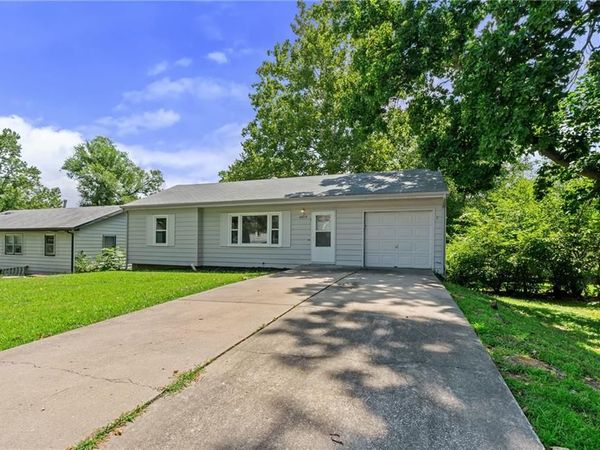 4819 NE 47TH Street, Kansas City, MO 64117
