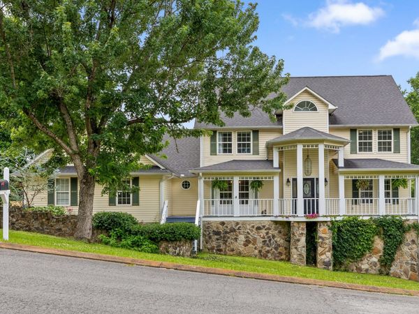 133 Merry Wood Drive, Rossville, GA 30741