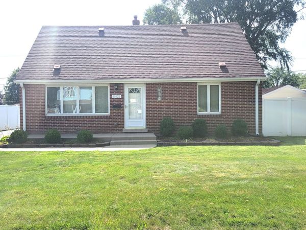 11022 Massasoit , Chicago Ridge, IL 60415