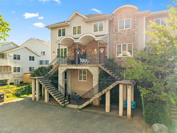 19 Phyllis Terrace , Unit 211, Monsey, NY 10952