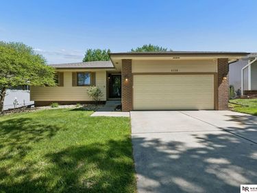 4228 Duxhall Drive, Lincoln, NE 68516