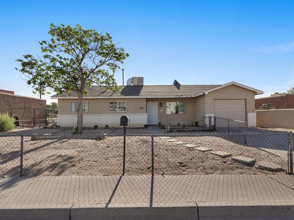 470 63rd Street NW, Albuquerque, NM 87105