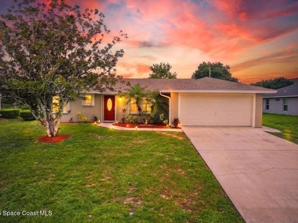 1337 Gilpin Street NW , Palm Bay, FL 32907