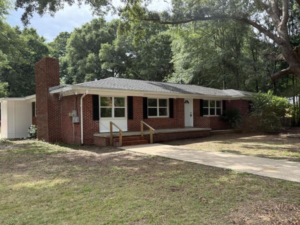 6425 Aspen Avenue, Milton, FL 32570