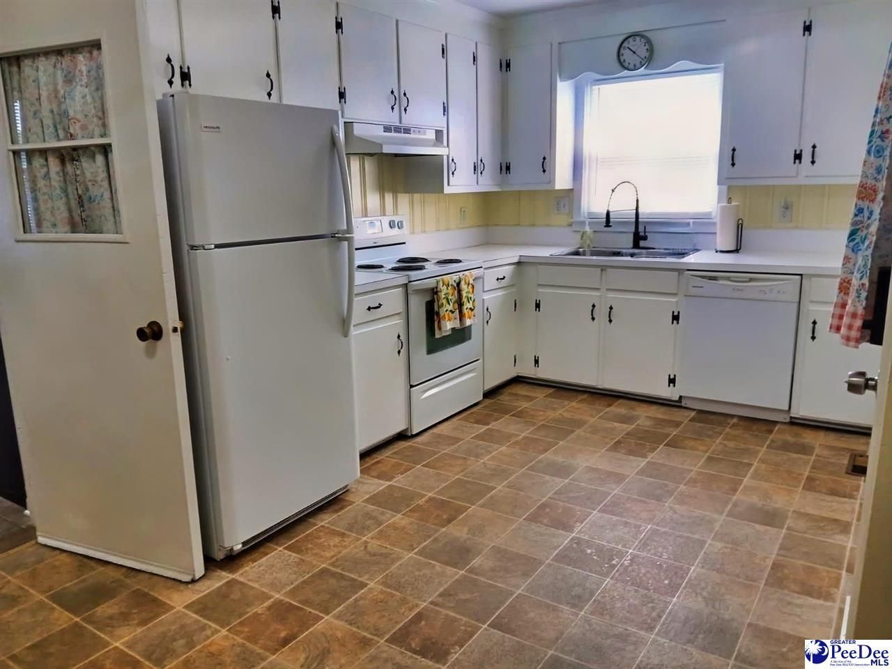 608 Diane Drive Photo 7