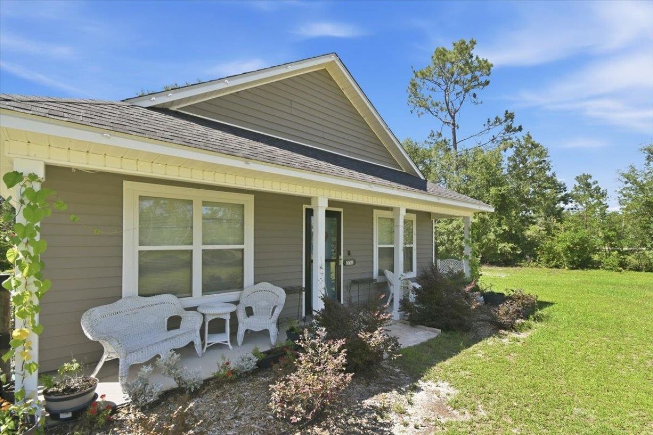 231 NE Green Tree Terrace , Lee, FL 32059 Photo