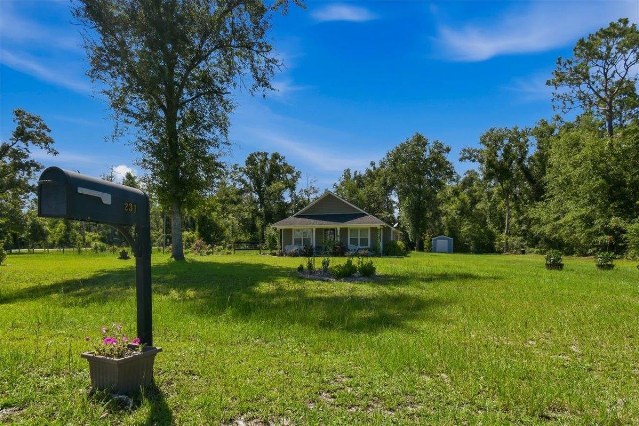 231 NE Green Tree Terrace , Lee, FL 32059 Photo