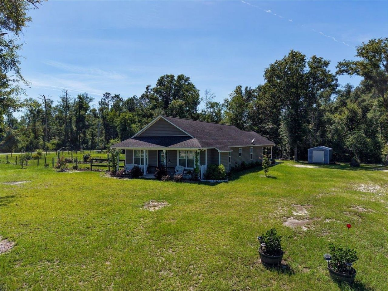 231 NE Green Tree Terrace , Lee, FL 32059 Photo
