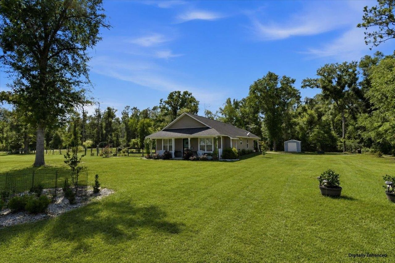 231 NE Green Tree Terrace , Lee, FL 32059 Photo