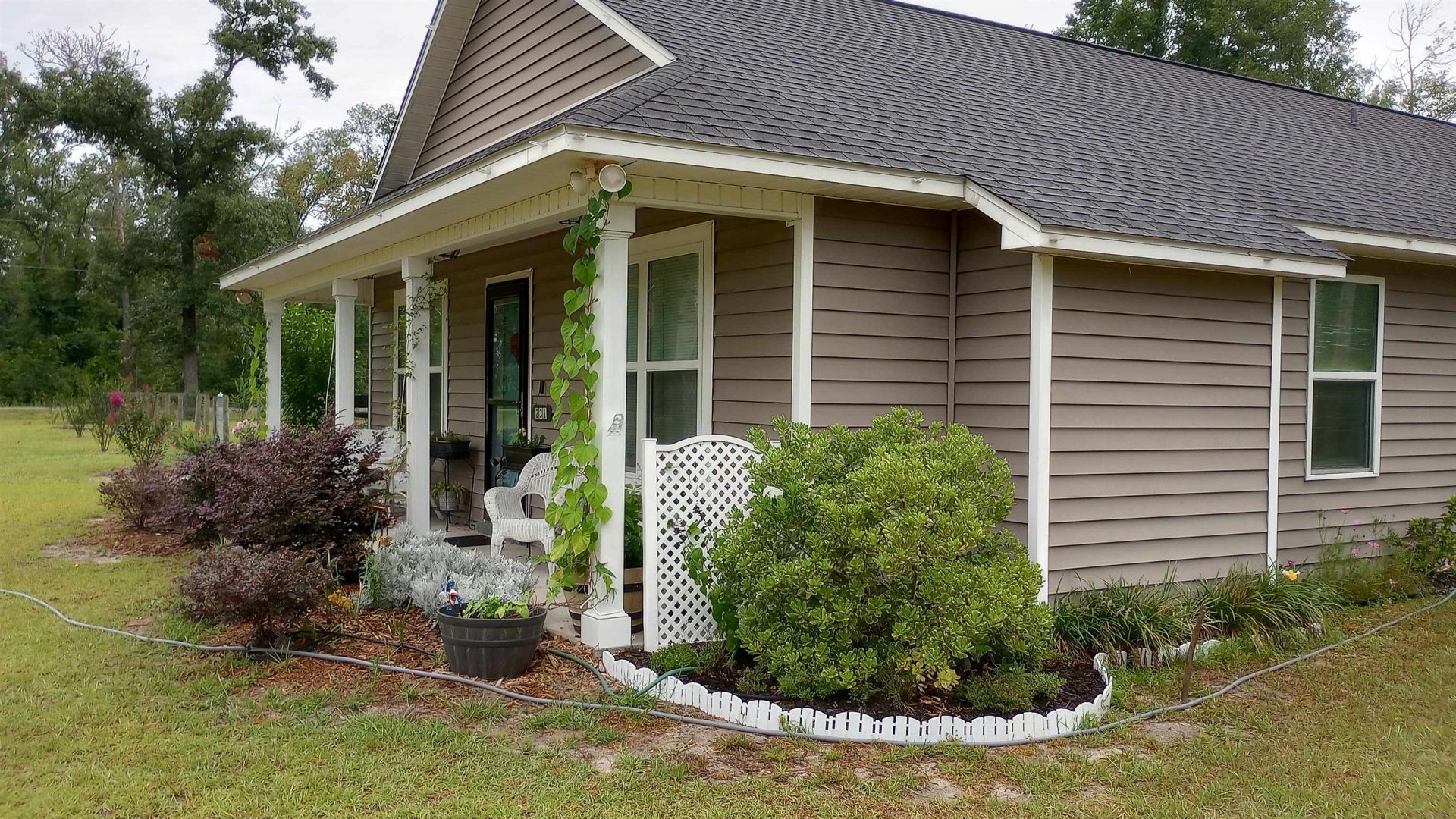 231 NE Green Tree Terrace , Lee, FL 32059 Photo