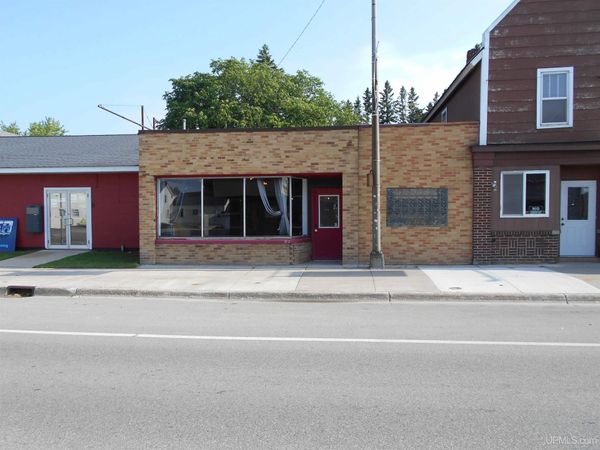 321 Deer Street, Manistique, MI 49854