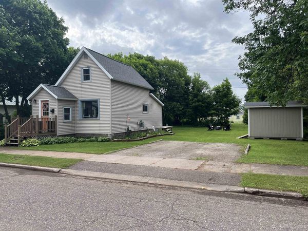 712 Wabash Street, Ishpeming, MI 49849